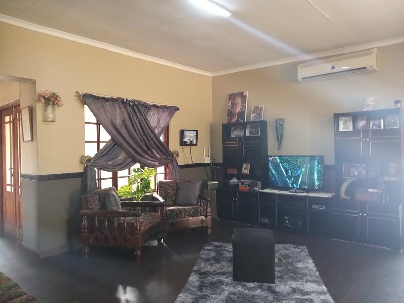 3 Bedroom Property for Sale in Eike Park Gauteng