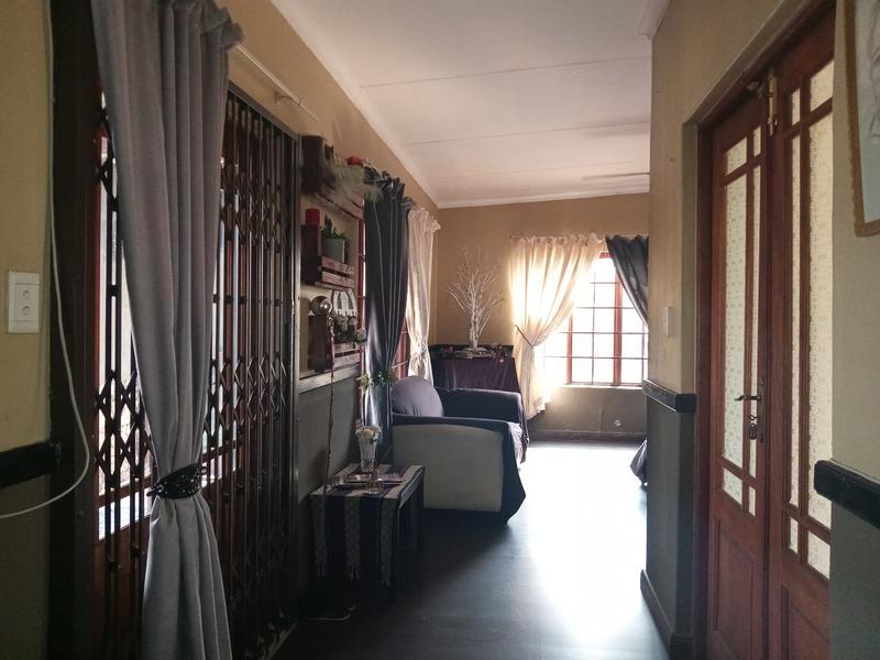 3 Bedroom Property for Sale in Eike Park Gauteng