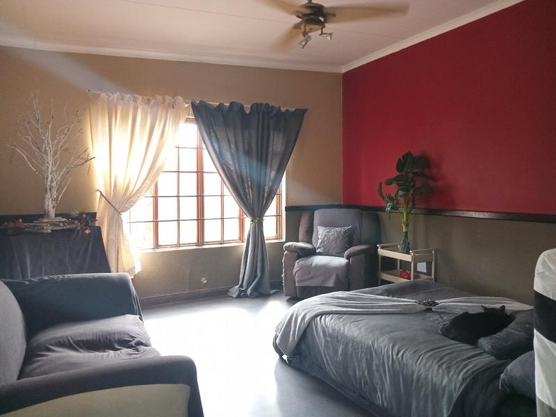 3 Bedroom Property for Sale in Eike Park Gauteng