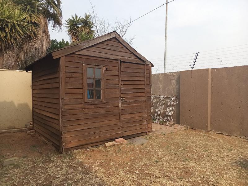 3 Bedroom Property for Sale in Eike Park Gauteng