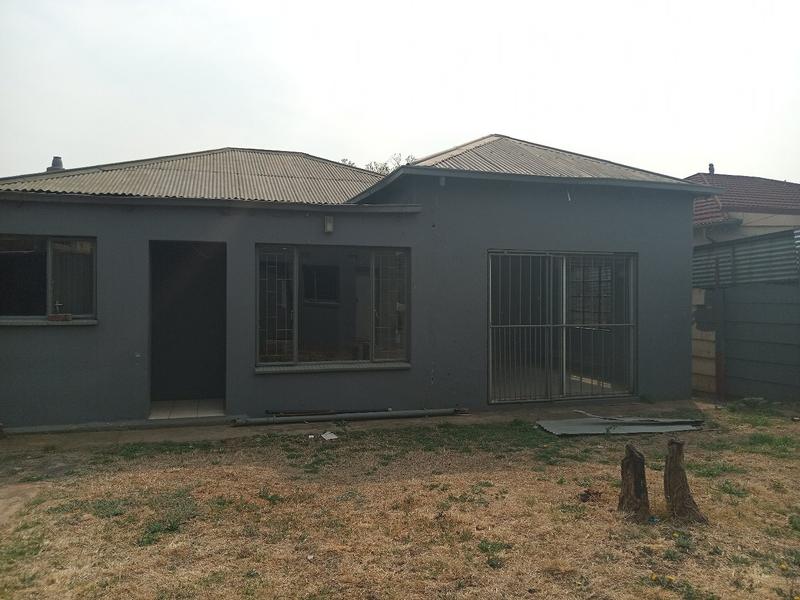 6 Bedroom Property for Sale in Randgate Gauteng