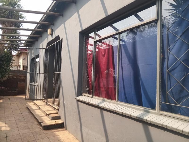 6 Bedroom Property for Sale in Randgate Gauteng
