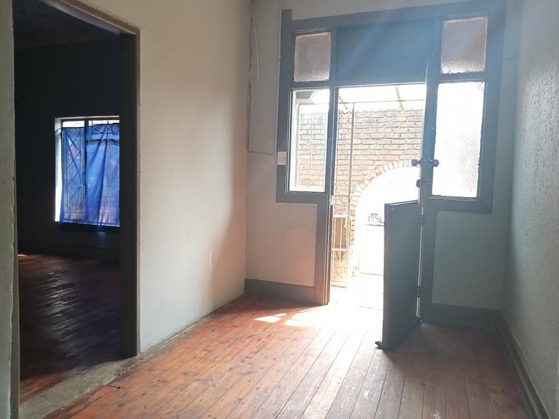 6 Bedroom Property for Sale in Randgate Gauteng