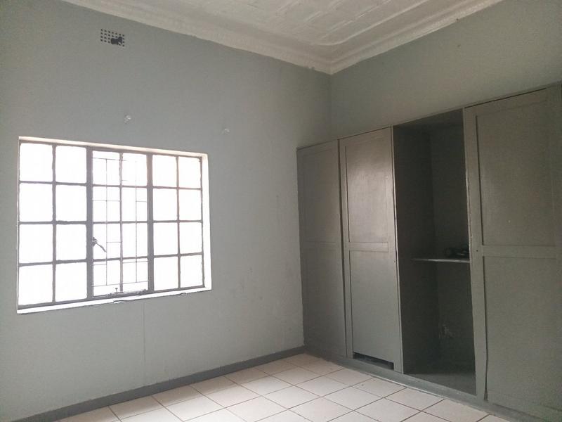 6 Bedroom Property for Sale in Randgate Gauteng