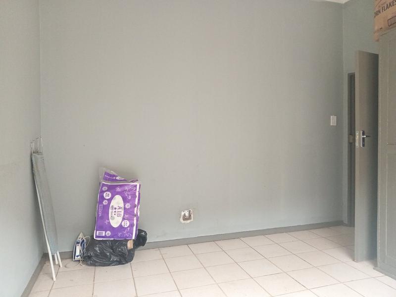 6 Bedroom Property for Sale in Randgate Gauteng