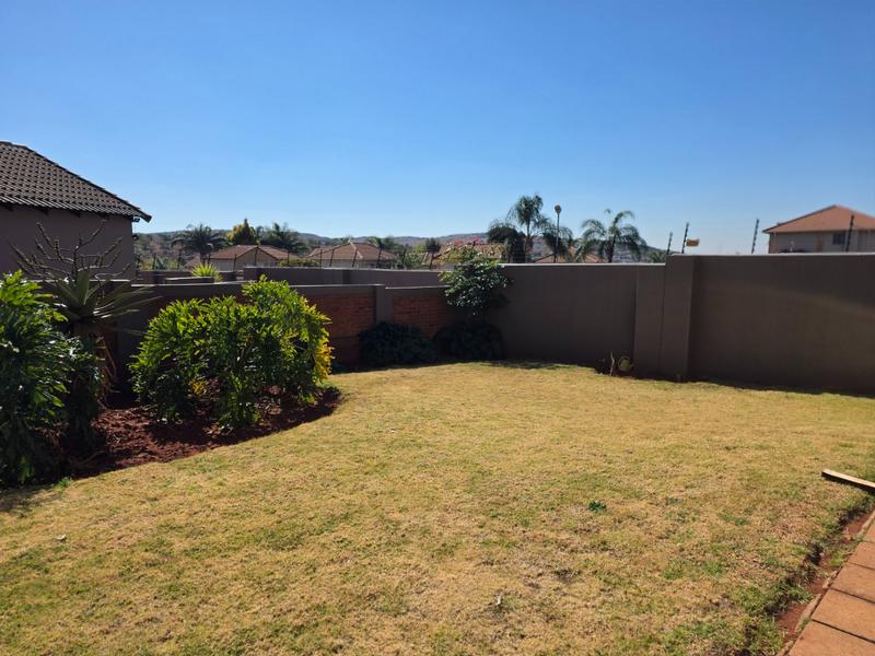 2 Bedroom Property for Sale in Sugar Bush Estate Gauteng