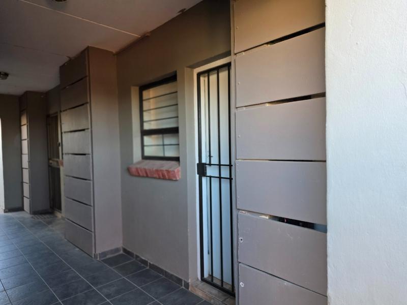 2 Bedroom Property for Sale in Sugar Bush Estate Gauteng