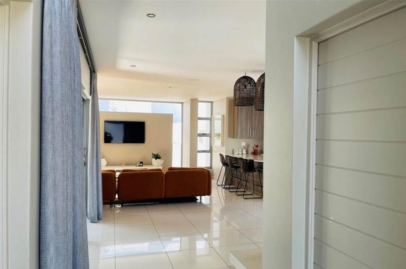 To Let 3 Bedroom Property for Rent in Bryanston Gauteng