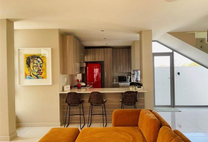 To Let 3 Bedroom Property for Rent in Bryanston Gauteng