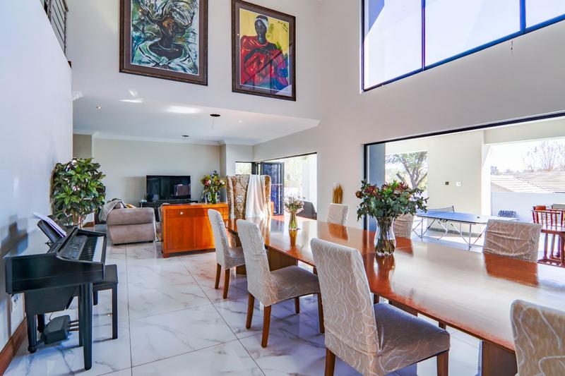 5 Bedroom Property for Sale in Copperleaf Estate Gauteng