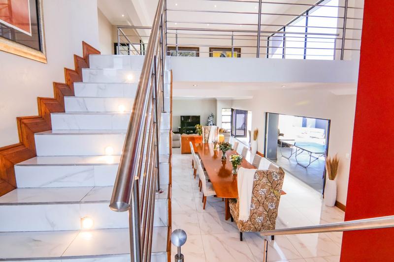 5 Bedroom Property for Sale in Copperleaf Estate Gauteng