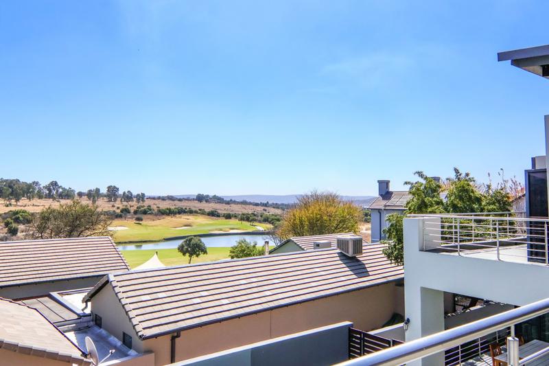 5 Bedroom Property for Sale in Copperleaf Estate Gauteng