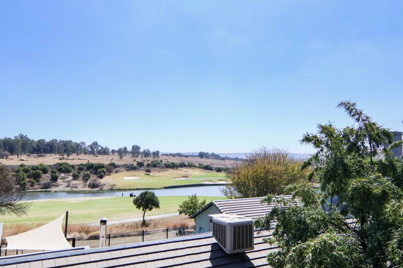 5 Bedroom Property for Sale in Copperleaf Estate Gauteng