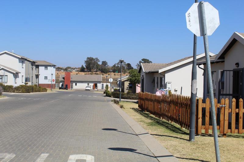 3 Bedroom Property for Sale in Noordwyk Gauteng
