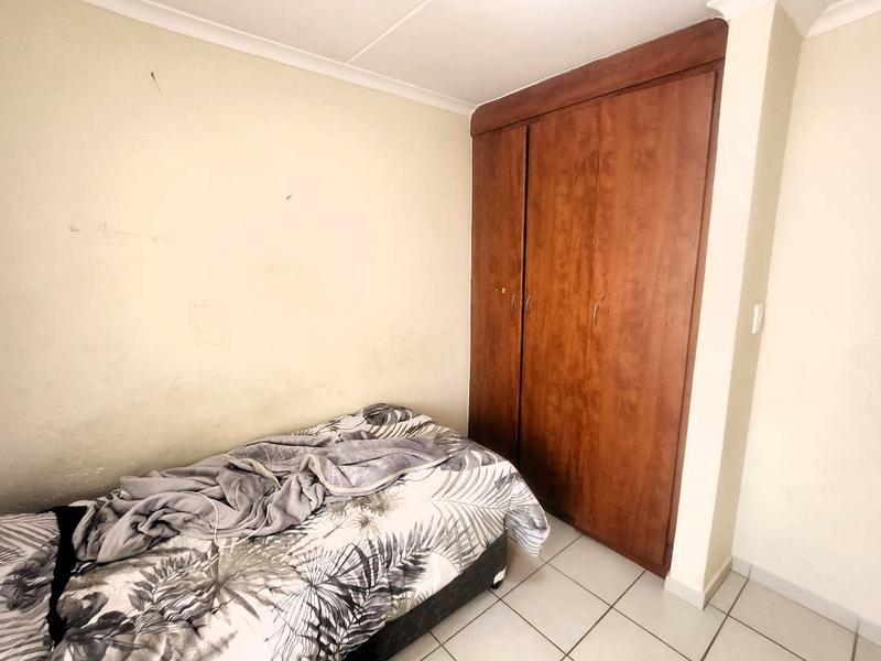 2 Bedroom Property for Sale in Heuweloord Gauteng