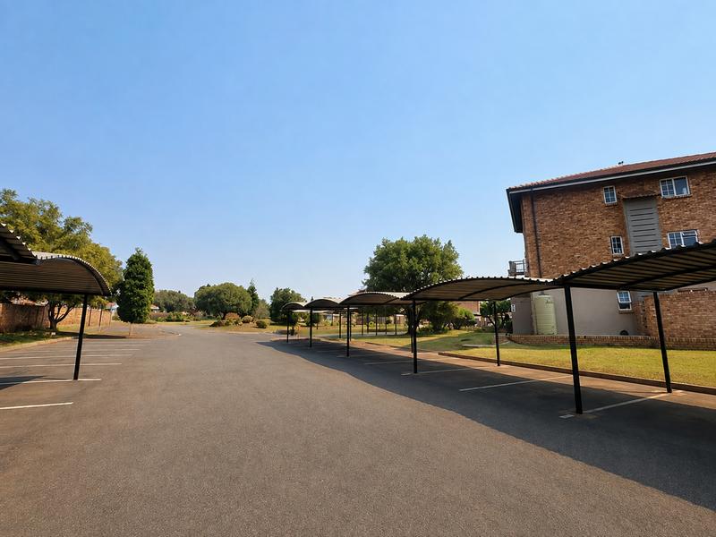 2 Bedroom Property for Sale in Heuweloord Gauteng
