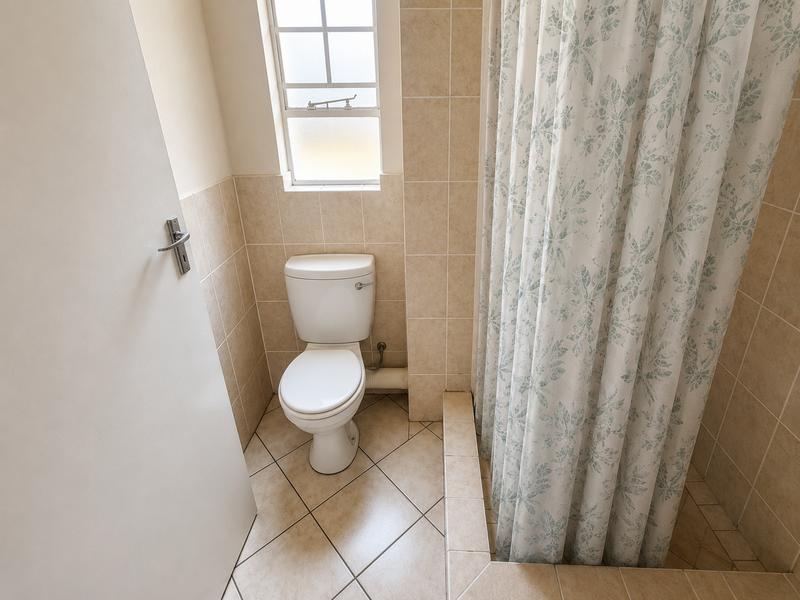 2 Bedroom Property for Sale in Heuweloord Gauteng