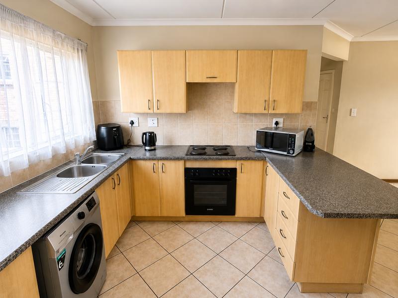 2 Bedroom Property for Sale in Heuweloord Gauteng
