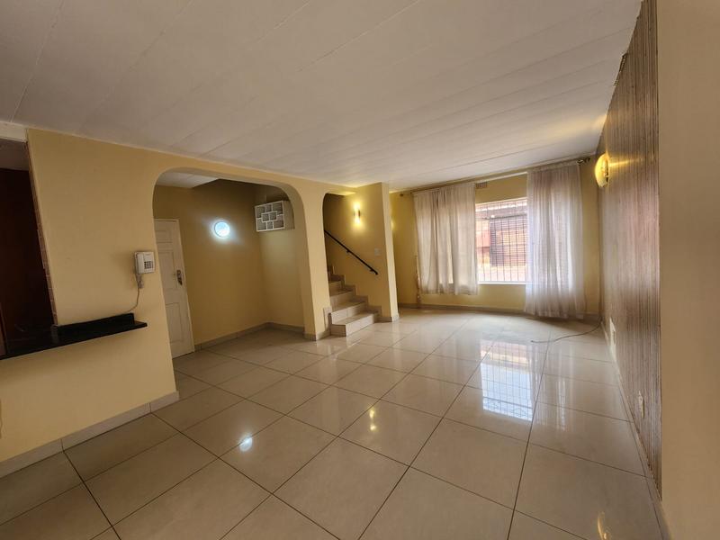 To Let 3 Bedroom Property for Rent in Northcliff Gauteng