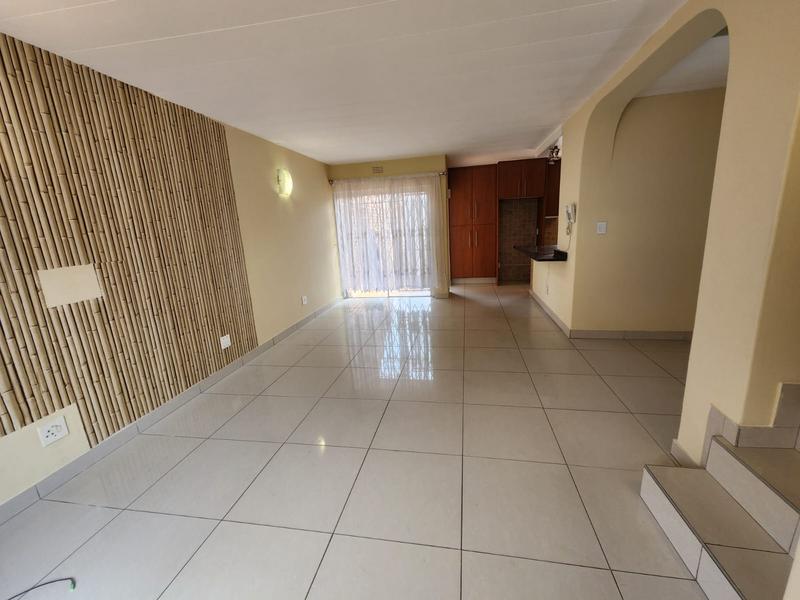 To Let 3 Bedroom Property for Rent in Northcliff Gauteng