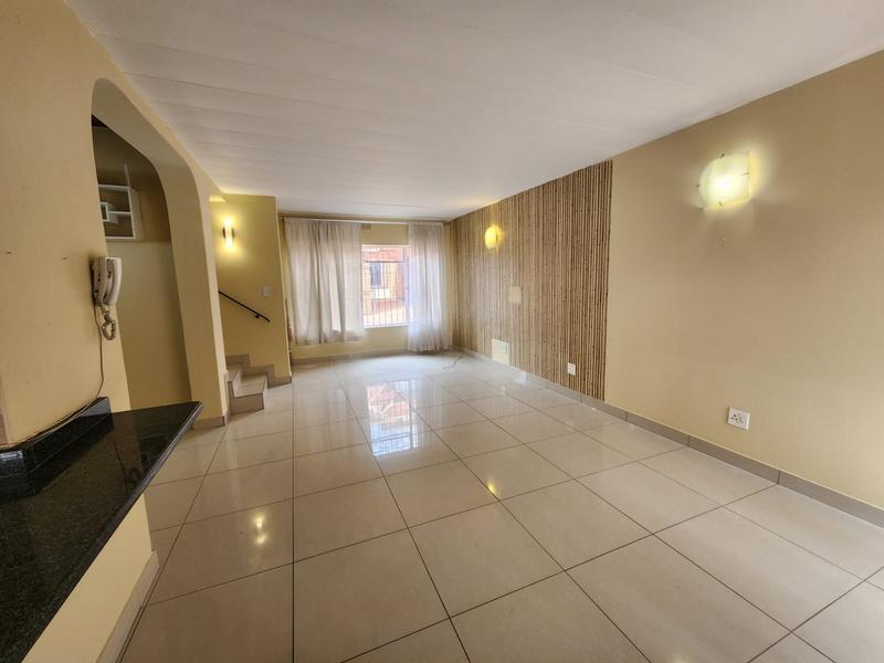To Let 3 Bedroom Property for Rent in Northcliff Gauteng