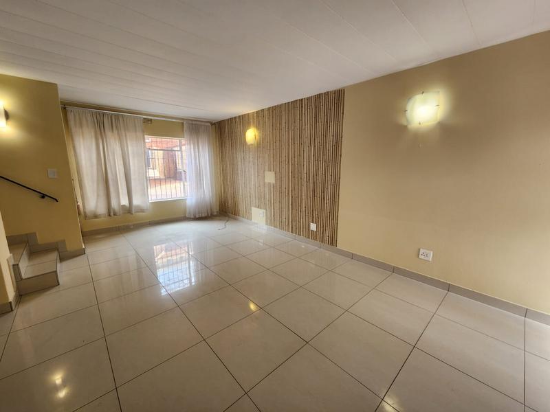 To Let 3 Bedroom Property for Rent in Northcliff Gauteng