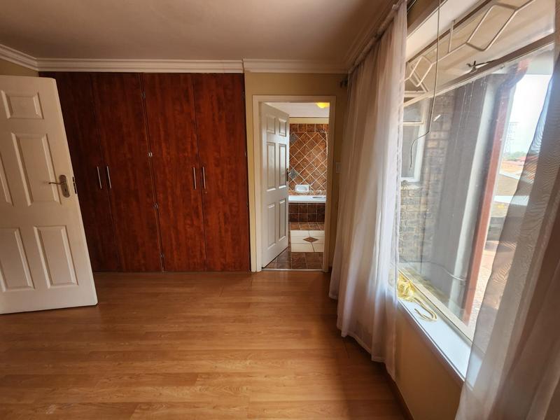To Let 3 Bedroom Property for Rent in Northcliff Gauteng