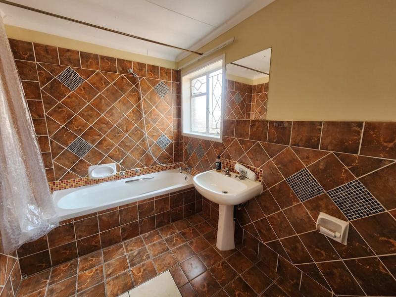 To Let 3 Bedroom Property for Rent in Northcliff Gauteng