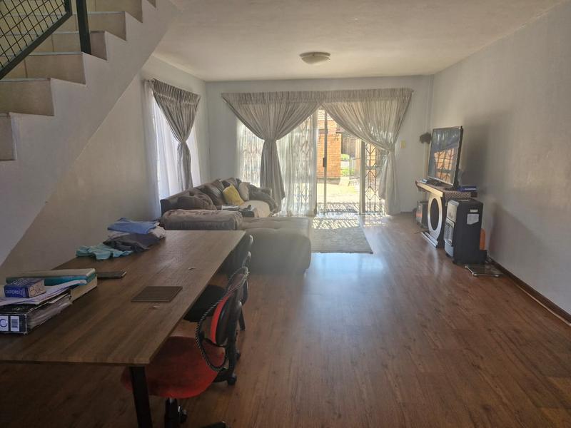 4 Bedroom Property for Sale in Theresa Park Gauteng