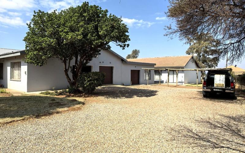 4 Bedroom Property for Sale in Tenacre A H Gauteng