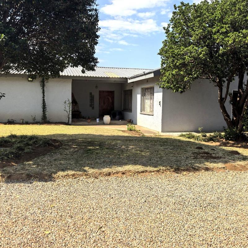 4 Bedroom Property for Sale in Tenacre A H Gauteng
