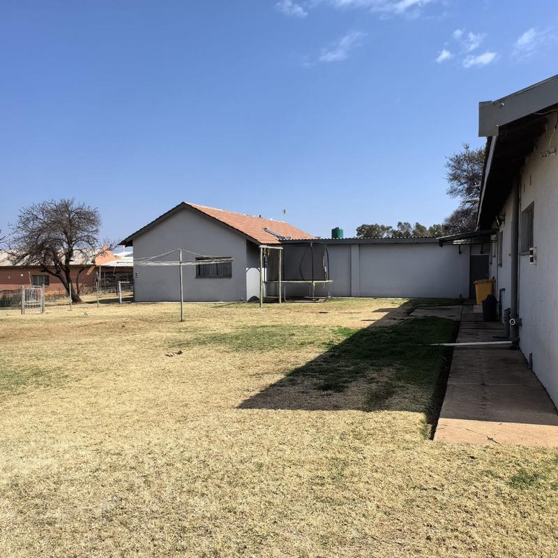 4 Bedroom Property for Sale in Tenacre A H Gauteng