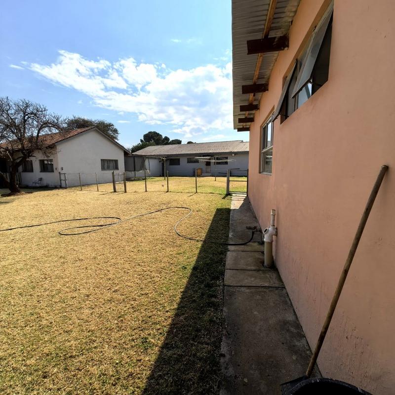 4 Bedroom Property for Sale in Tenacre A H Gauteng