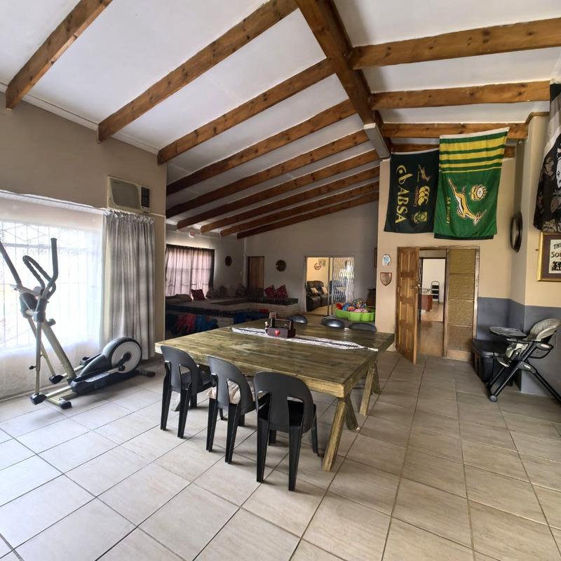 4 Bedroom Property for Sale in Tenacre A H Gauteng