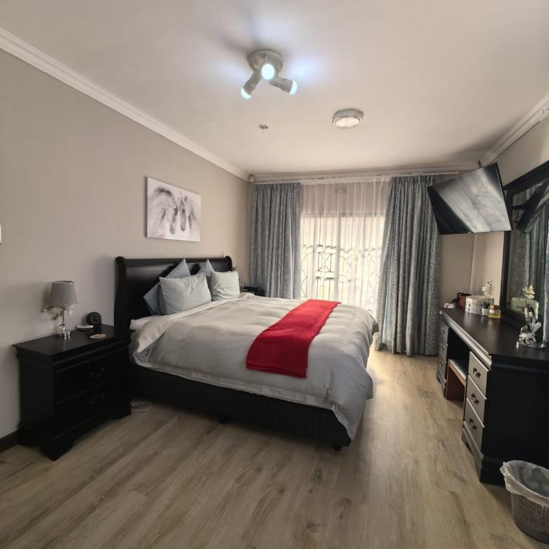 4 Bedroom Property for Sale in Tenacre A H Gauteng