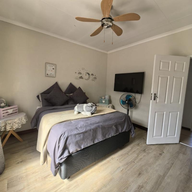 4 Bedroom Property for Sale in Tenacre A H Gauteng