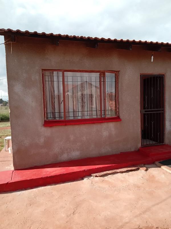 2 Bedroom Property for Sale in Marimba Gardens Gauteng