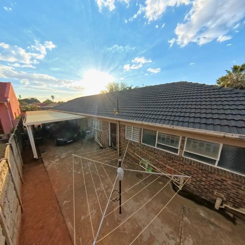4 Bedroom Property for Sale in Norkem Park Gauteng