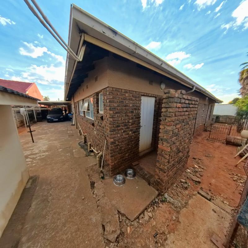 4 Bedroom Property for Sale in Norkem Park Gauteng