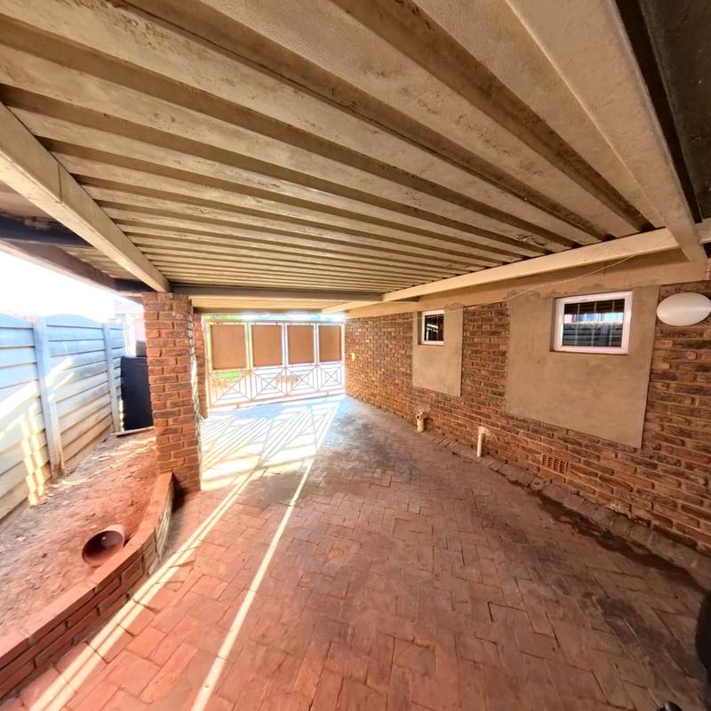 4 Bedroom Property for Sale in Norkem Park Gauteng