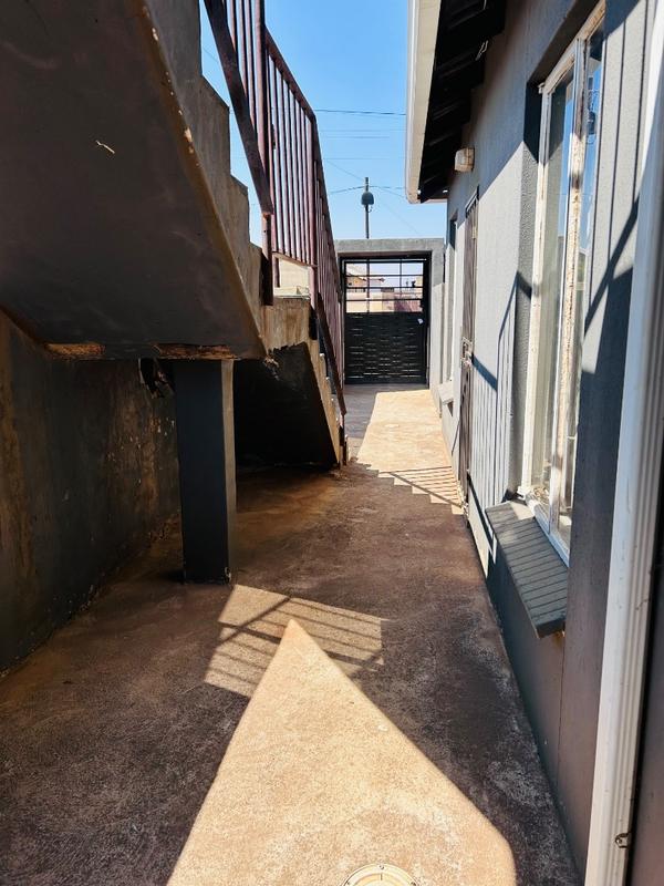 12 Bedroom Property for Sale in Protea Glen Gauteng