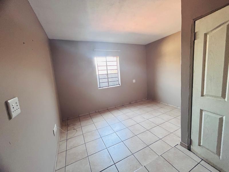 12 Bedroom Property for Sale in Protea Glen Gauteng