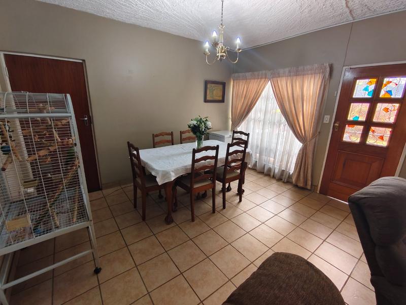 2 Bedroom Property for Sale in Annlin Gauteng