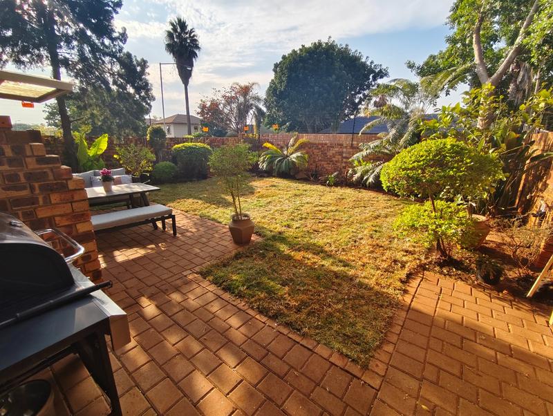 2 Bedroom Property for Sale in Annlin Gauteng