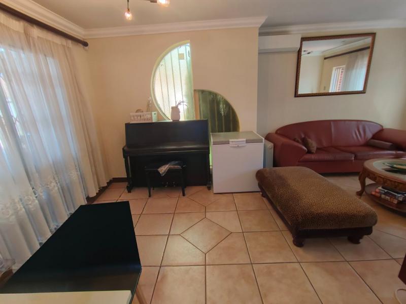 3 Bedroom Property for Sale in Karenpark Gauteng