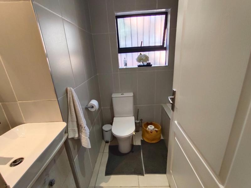 3 Bedroom Property for Sale in Karenpark Gauteng