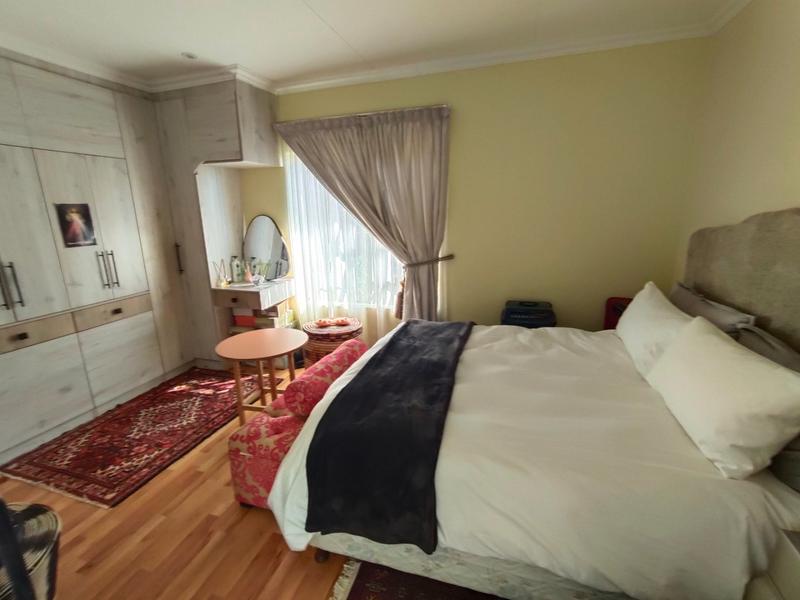 3 Bedroom Property for Sale in Karenpark Gauteng
