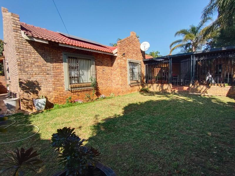 3 Bedroom Property for Sale in Karenpark Gauteng
