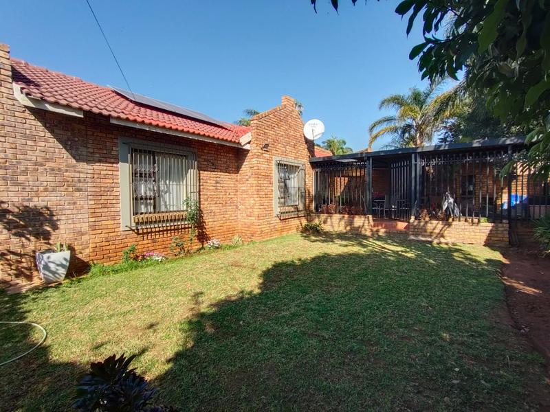 3 Bedroom Property for Sale in Karenpark Gauteng