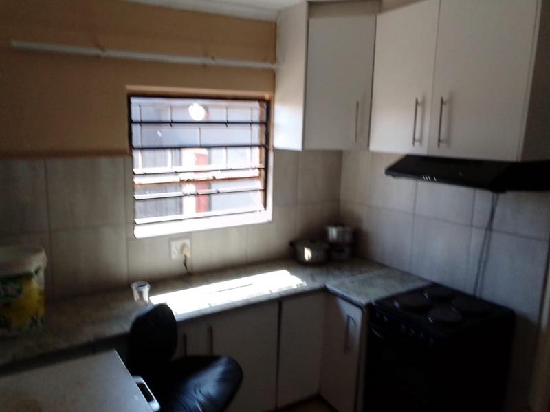 To Let 2 Bedroom Property for Rent in Zakariyya Park Gauteng
